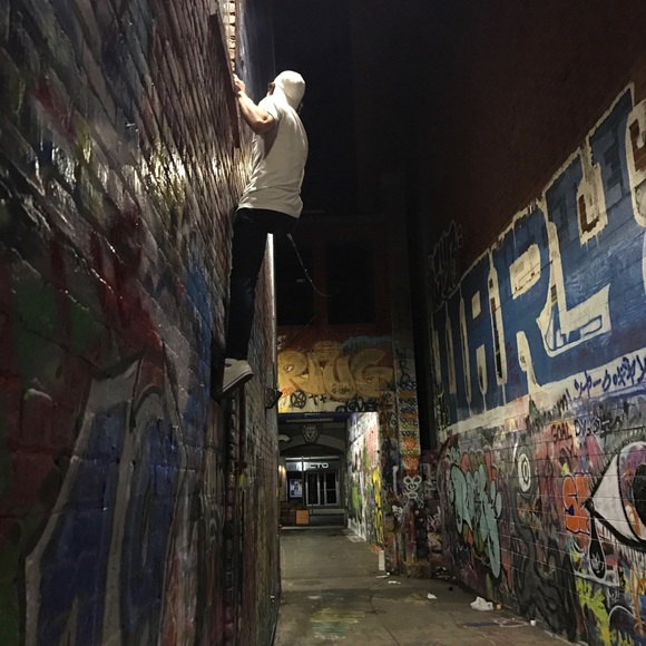 Meet your Posher, Justin - Picture 1 of 1